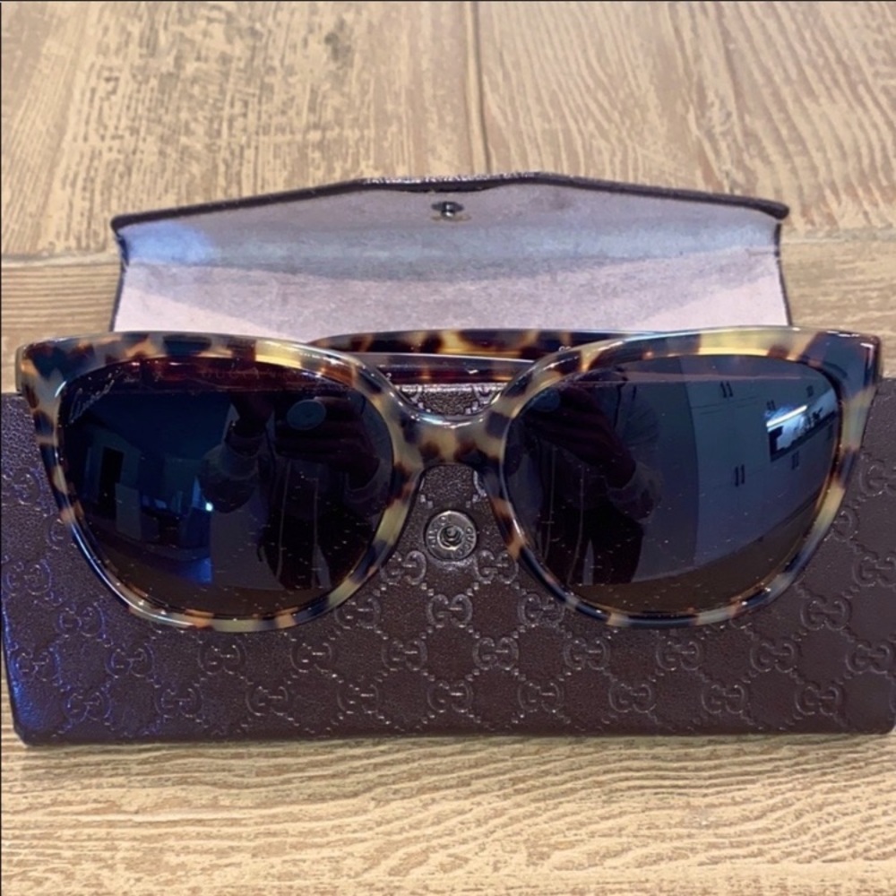 Authentic Gucci Women Sunglasses Tortoise